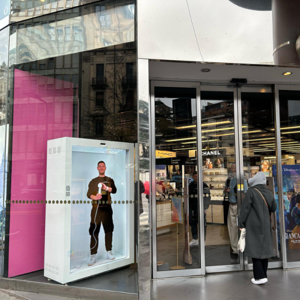 86 inch High Brightness Transparent 3D Hologram Display Outdoor Beam Box - Image 2